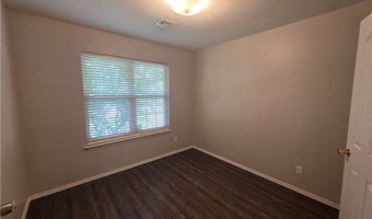 38 Burnett Cir, Bentonville, AR 72712