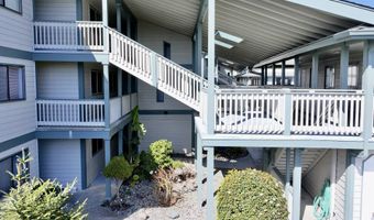 1303 MOORE St 102, Brookings, OR 97415