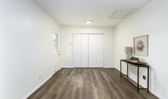 8409 Carrie Dr, Benton, AR 72019