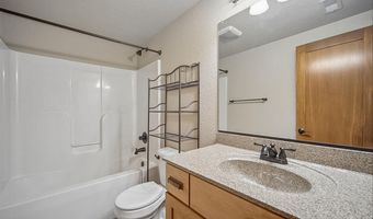 1203 NE 47th St, Ankeny, IA 50021