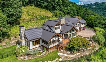 10 Beaverbrook Ct, Asheville, NC 28804
