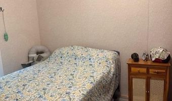 153 Sparrow Dr, Augusta, ME 04330