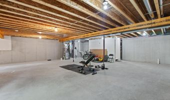 1641 Rivers Edge Ct, Adrian, MI 49221