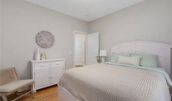 161 Seawynds Dr, North Kingstown, RI 02852