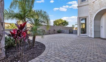 7116 Sitio Caliente, Carlsbad, CA 92009