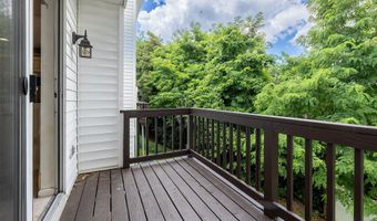 10 South St 77, Danbury, CT 06810