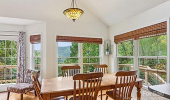 311 Jacks Knob Rd, Barnardsville, NC 28709