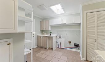 9116 Garland Dr, Savannah, GA 31406