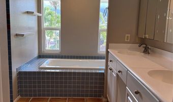 1198 Kupau St, Kailua, HI 96734