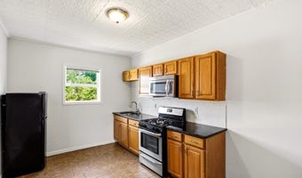 174 Orient St, Bayonne, NJ 07002