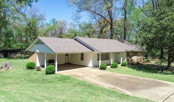 103 Oak Ln, Batesville, MS 38606