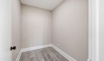 570 W Columbia Ave, Batesburg, SC 29006