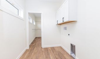 6074 Stockwood, Asbury, IA 52002