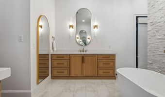 699 Savannah Estates Blvd, Biloxi, MS 39532