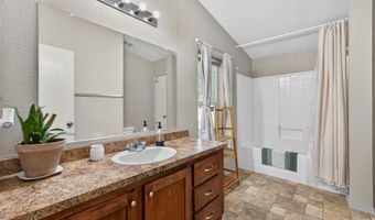 107 S Van Wyck Ave, Cascade, ID 83611