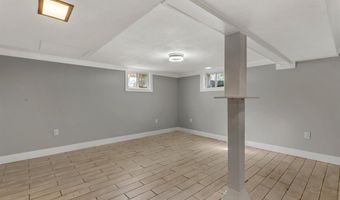 3400 Milton Dr, Alton, IL 62002