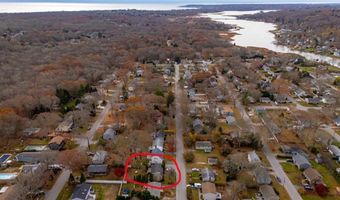 59 Spice Bush Trl, Narragansett, RI 02882