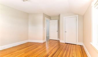 97 Williams Ave, East Providence, RI 02914