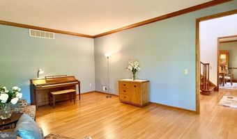 26 POLING FARM Ct, Belle Mead, NJ 08502