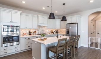 2930 Green Hills Dr, Ames, IA 50014