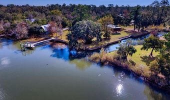 5 Big Oaks Dr, Apalachicola, FL 32320