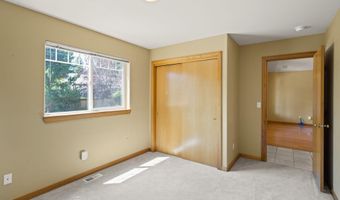 2152 NW Torrey Pines Dr, Bend, OR 97703