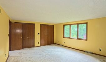360 Muegel Rd, Amherst, NY 14051
