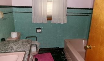 256 W Post St, Bloomfield, IN 47424