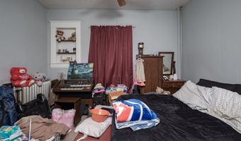 306 W 2ND St, Annawan, IL 61234