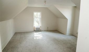 707 E 5th St, Altamont, KS 67330
