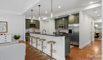 1815 DeArmon Dr, Charlotte, NC 28205