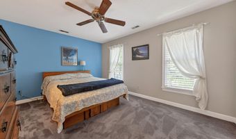 1104 Fallen Oak Dr, Apex, NC 27502