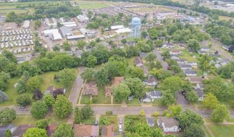 822 Croswell, Adrian, MI 49221