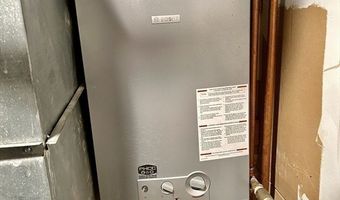 97 Anderer Ln 105, Boston, MA 02132