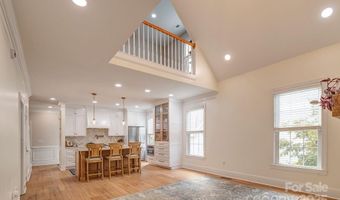 8 Flowering Cherry Dr, Asheville, NC 28805