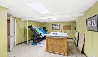 20 Yeger Dr, Allentown, NJ 08501