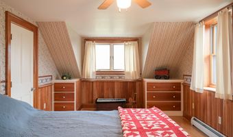 721 Hewitt Rd, Bristol, VT 05443