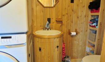 2529 Evansville Rd, Brownington, VT 05860