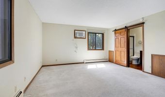 4 Pine Tree Dr 320, Arden Hills, MN 55112