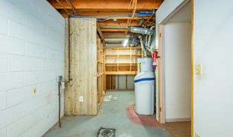 237 Todd Cir, Ames, IA 50014