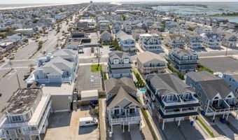 212 25th St, Avalon, NJ 08202