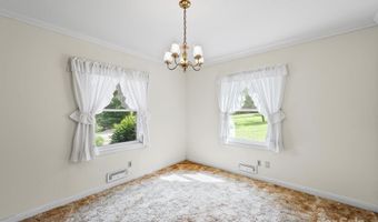 33 Lake St, Badin, NC 28009