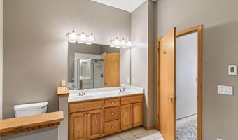 13122 Evermoor Pkwy, Apple Valley, MN 55124