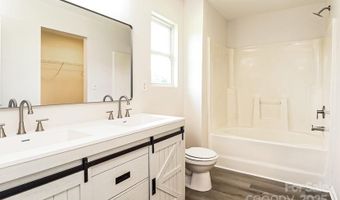 402 Smokehouse Ln, Albemarle, NC 28001