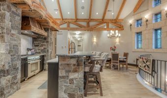 30 Bear Dance Vlg, Bigfork, MT 59911