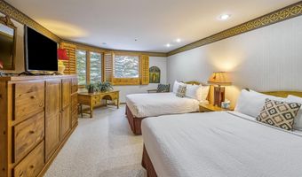 311 Offerson Rd 121, Beaver Creek, CO 81620