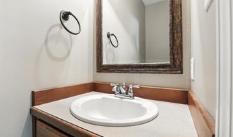 419 Sharon Oaks Ct, Benton, AR 72019