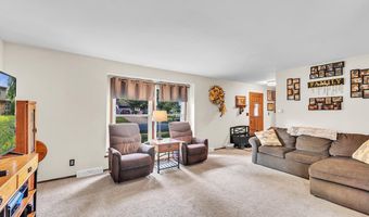 3552 W Southwood Dr, Franklin, WI 53132