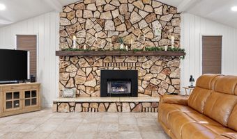 1114 LAKEWOOD Dr, Albany, OR 97321