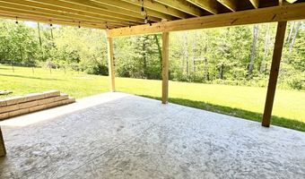 8047 Lavelle Rd, Athens, OH 45701